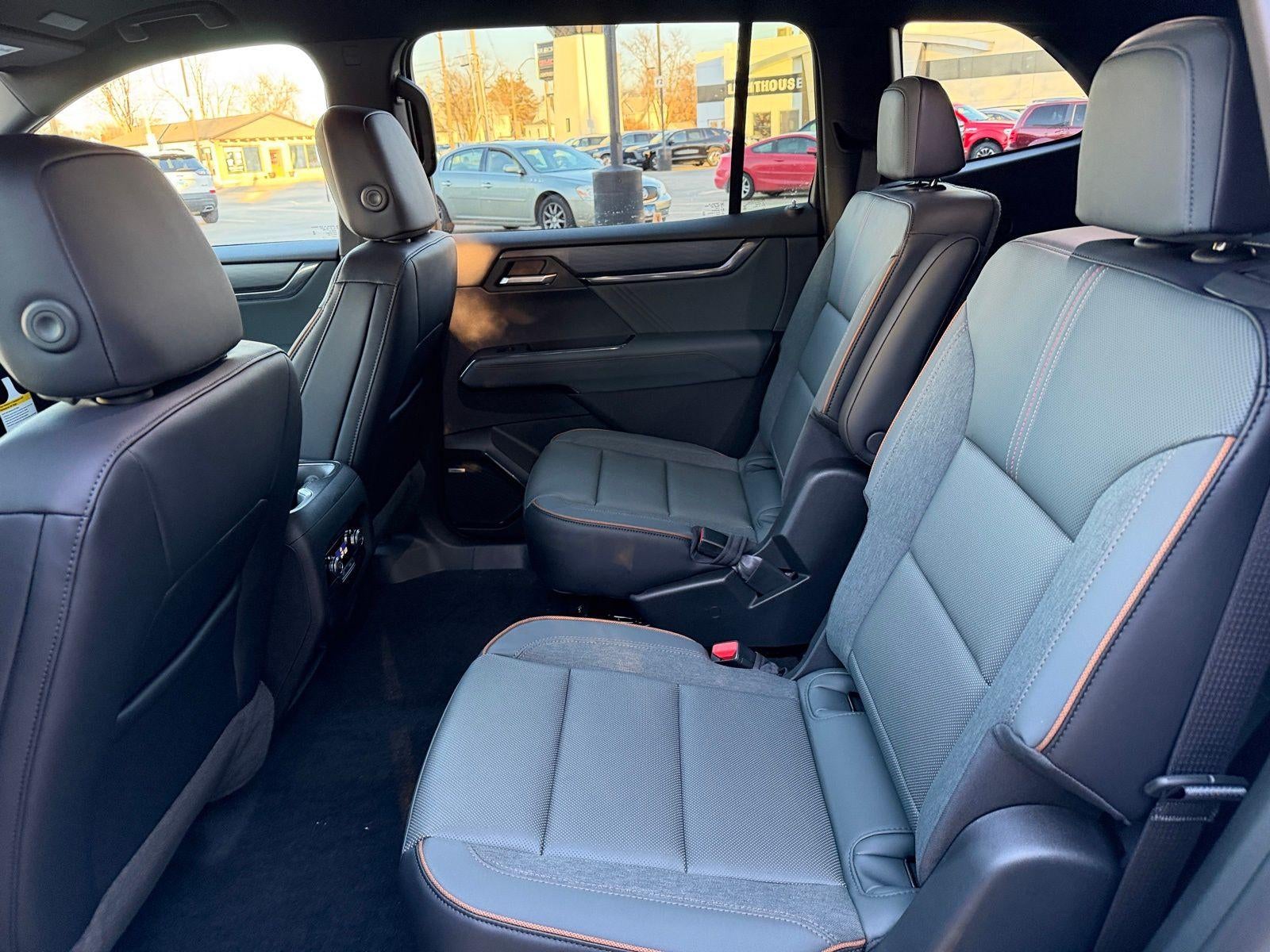 2026 GMC Acadia AWD AT4