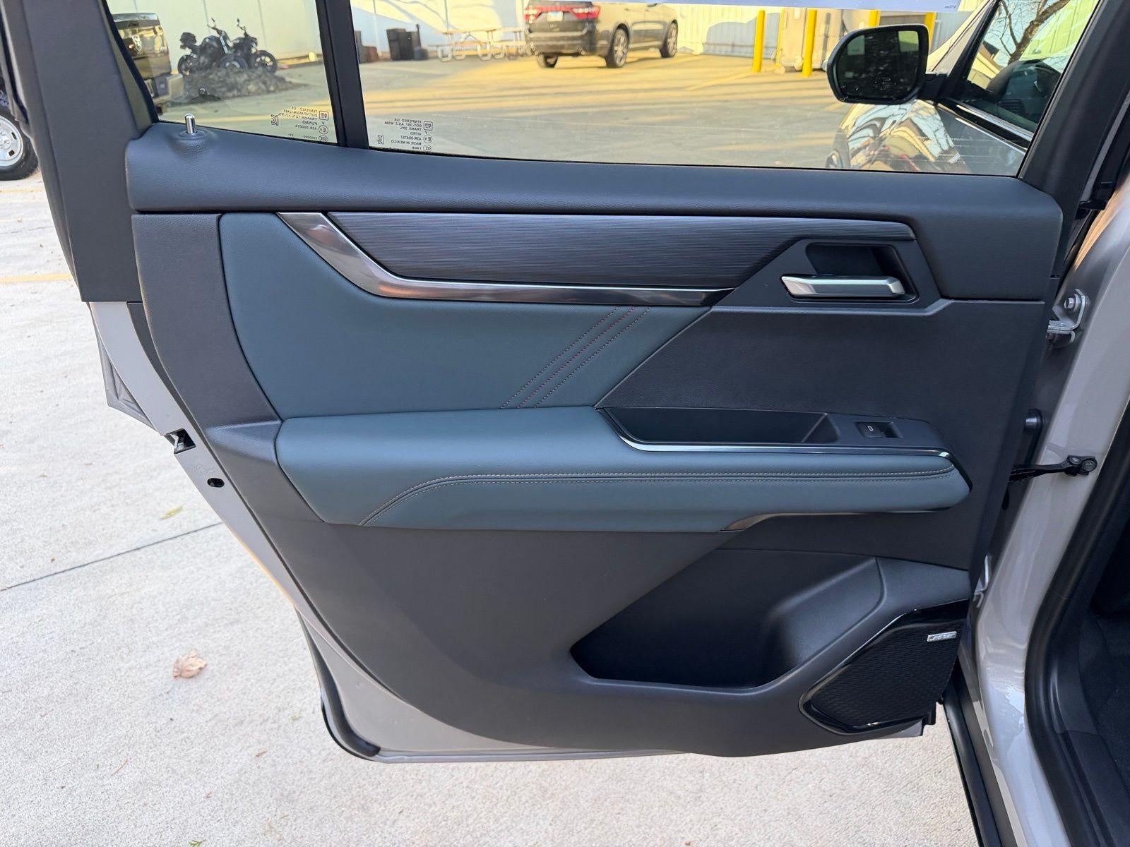 2026 GMC Acadia AWD AT4