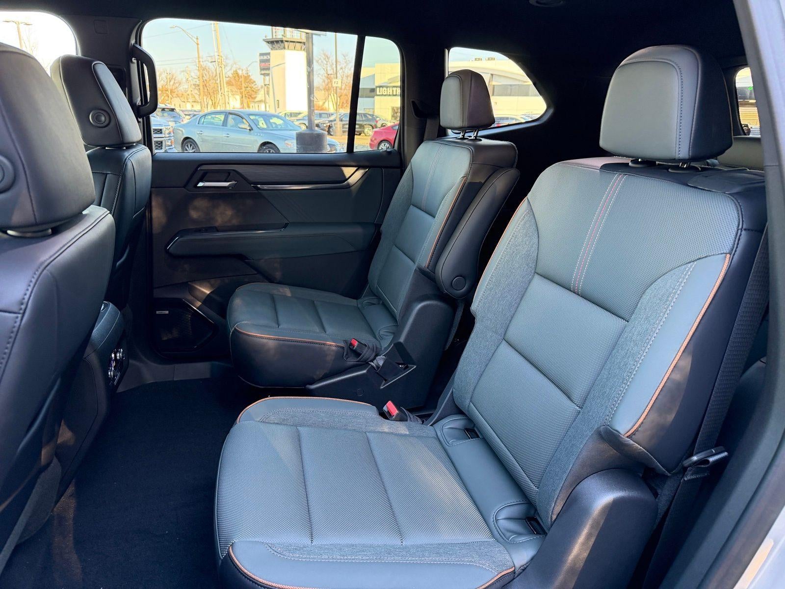 2026 GMC Acadia AWD AT4