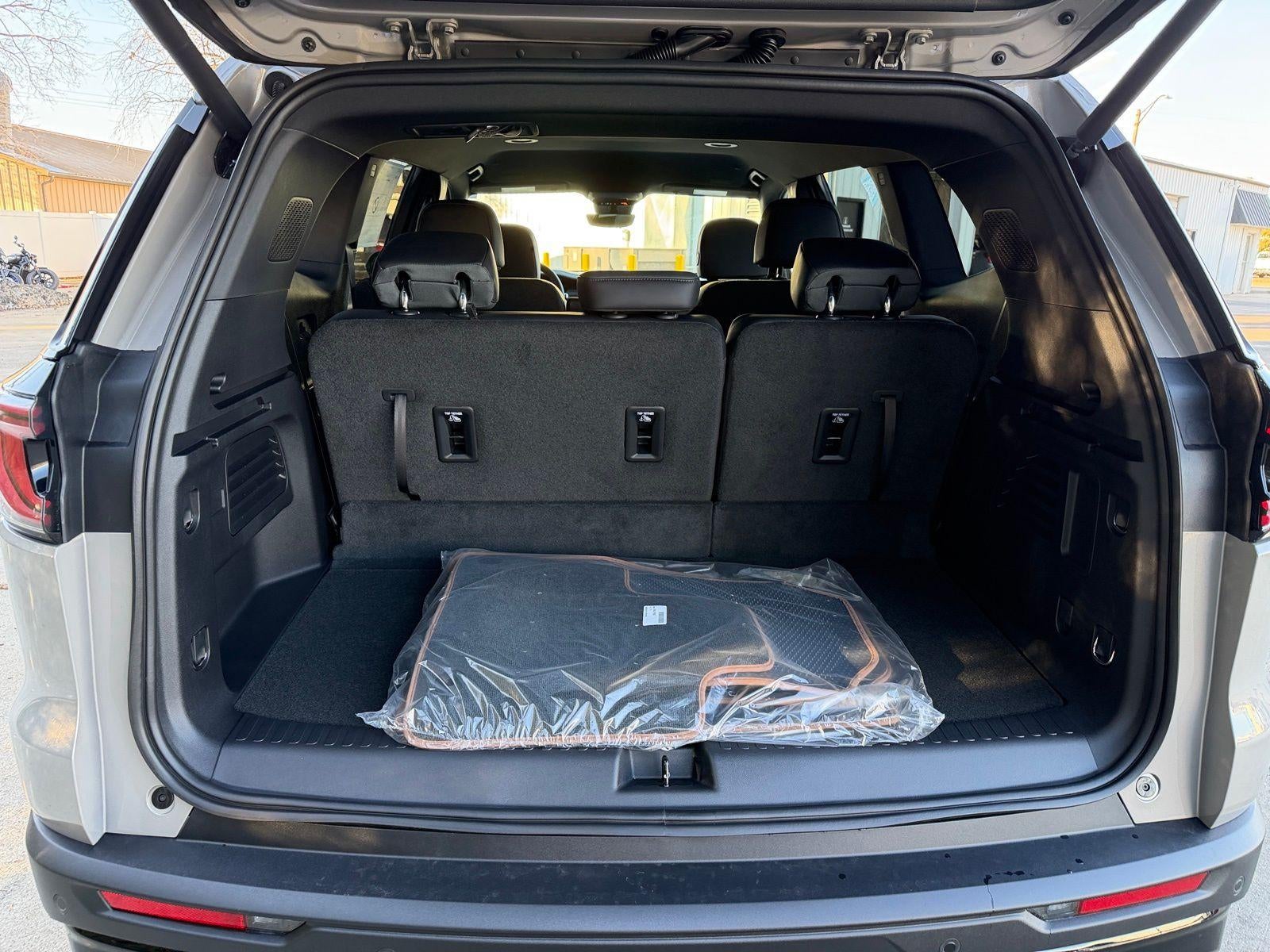 2026 GMC Acadia AWD AT4