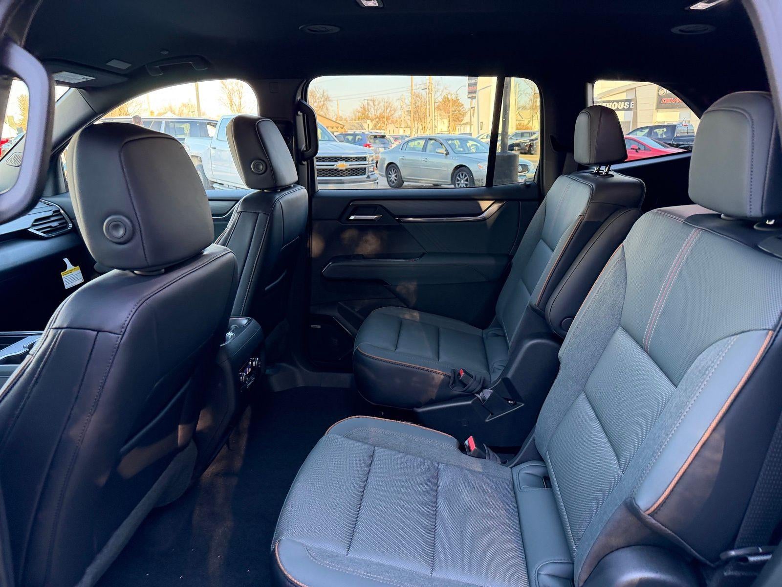 2026 GMC Acadia AWD AT4