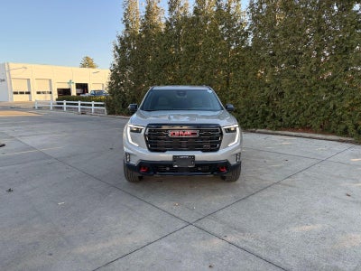 2026 GMC Acadia AWD AT4