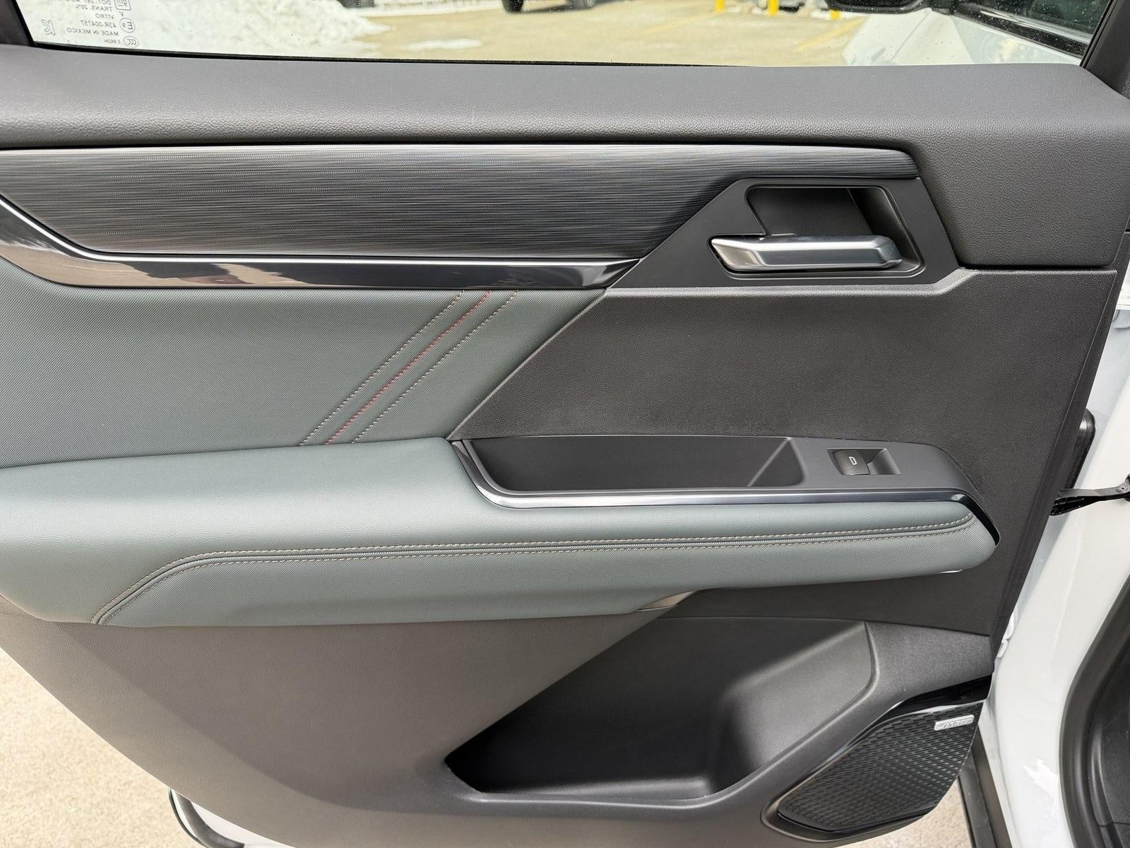 2026 GMC Acadia AWD AT4