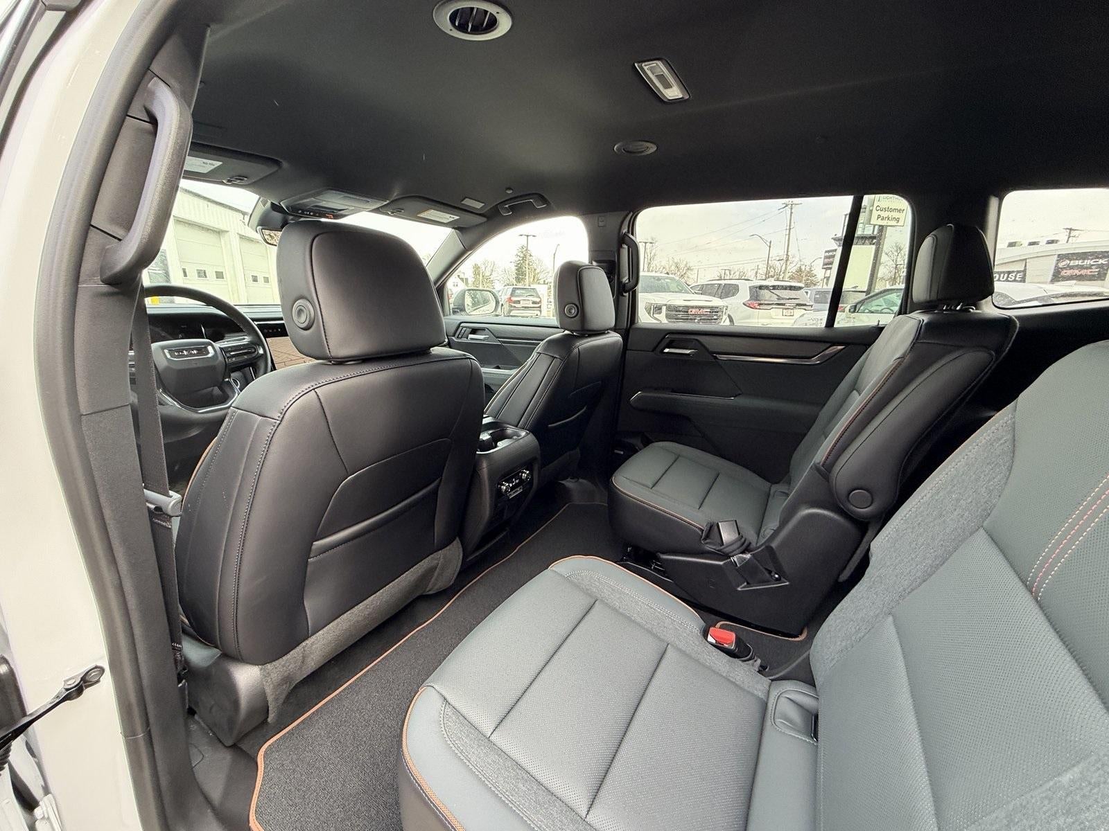 2026 GMC Acadia AWD AT4