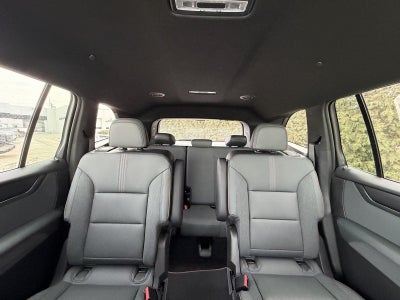 2026 GMC Acadia AWD AT4