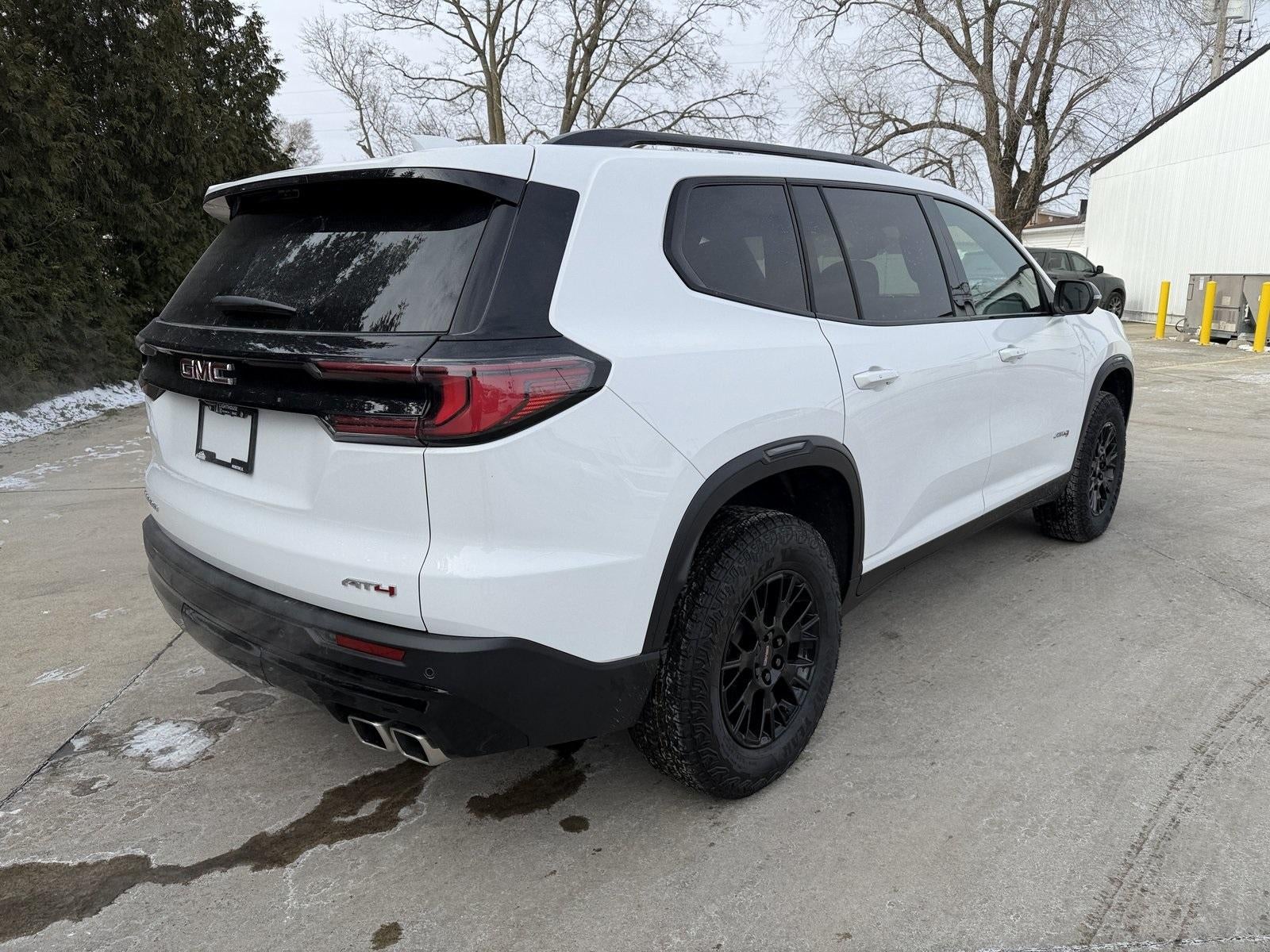 2026 GMC Acadia AWD AT4