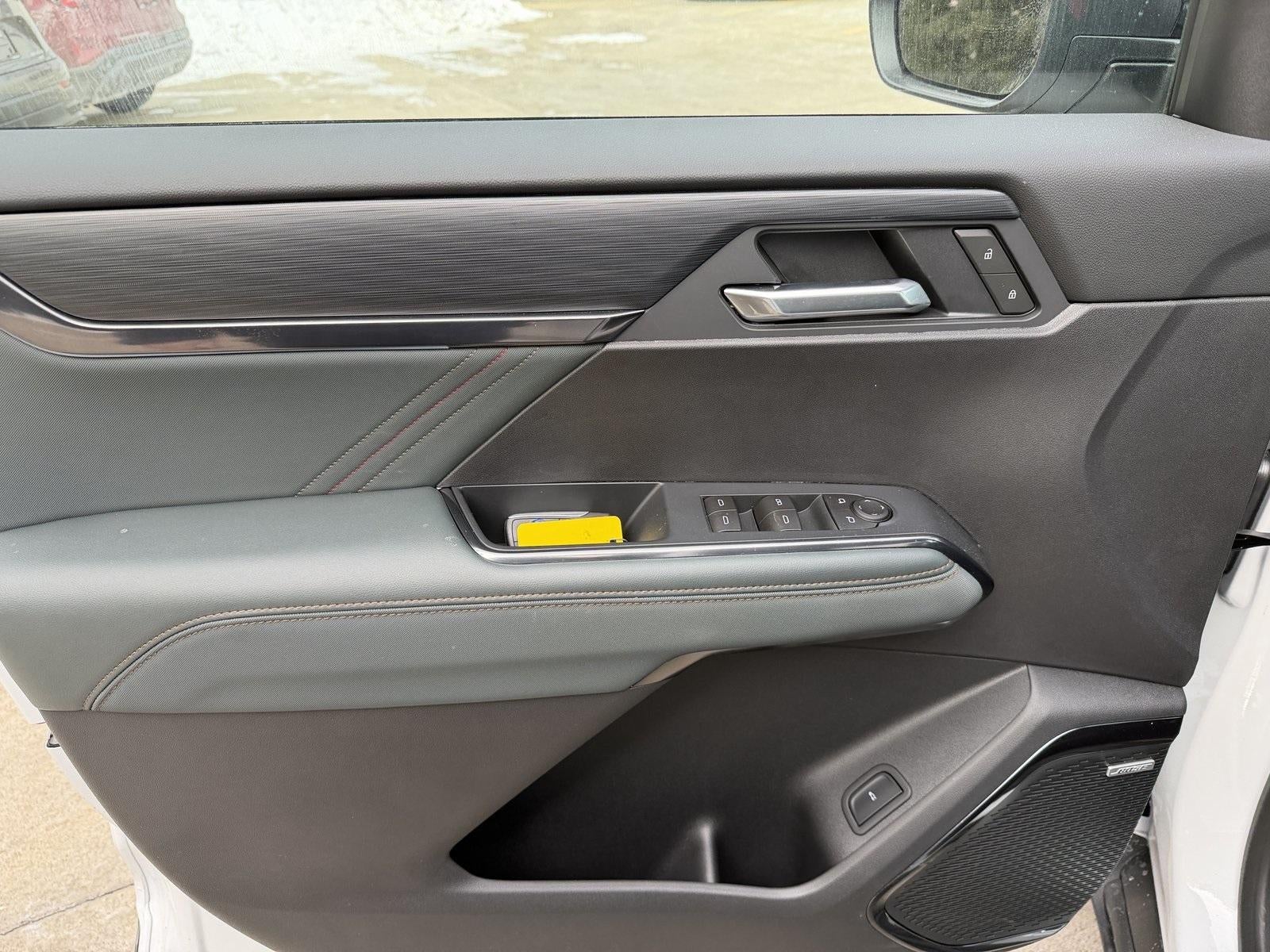 2026 GMC Acadia AWD AT4