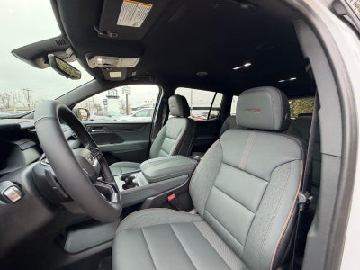 2026 GMC Acadia AWD AT4