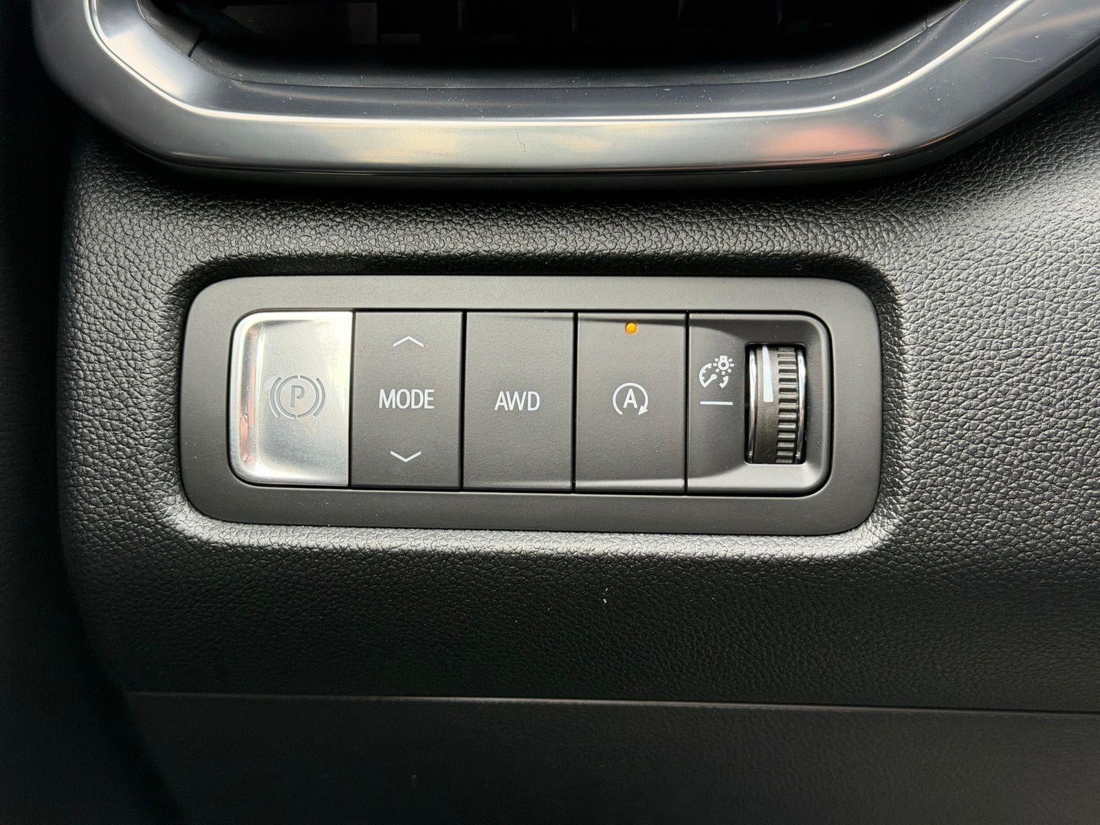 2026 GMC Acadia AWD AT4