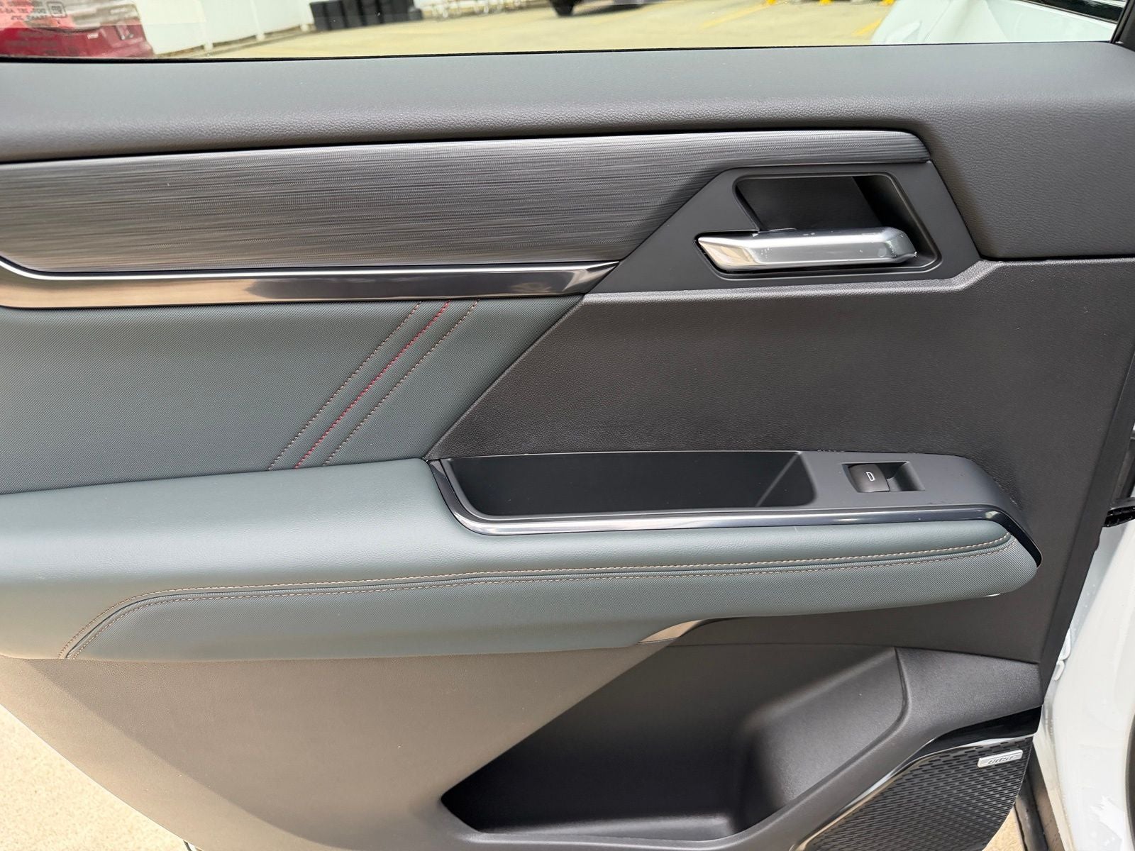 2026 GMC Acadia AWD AT4