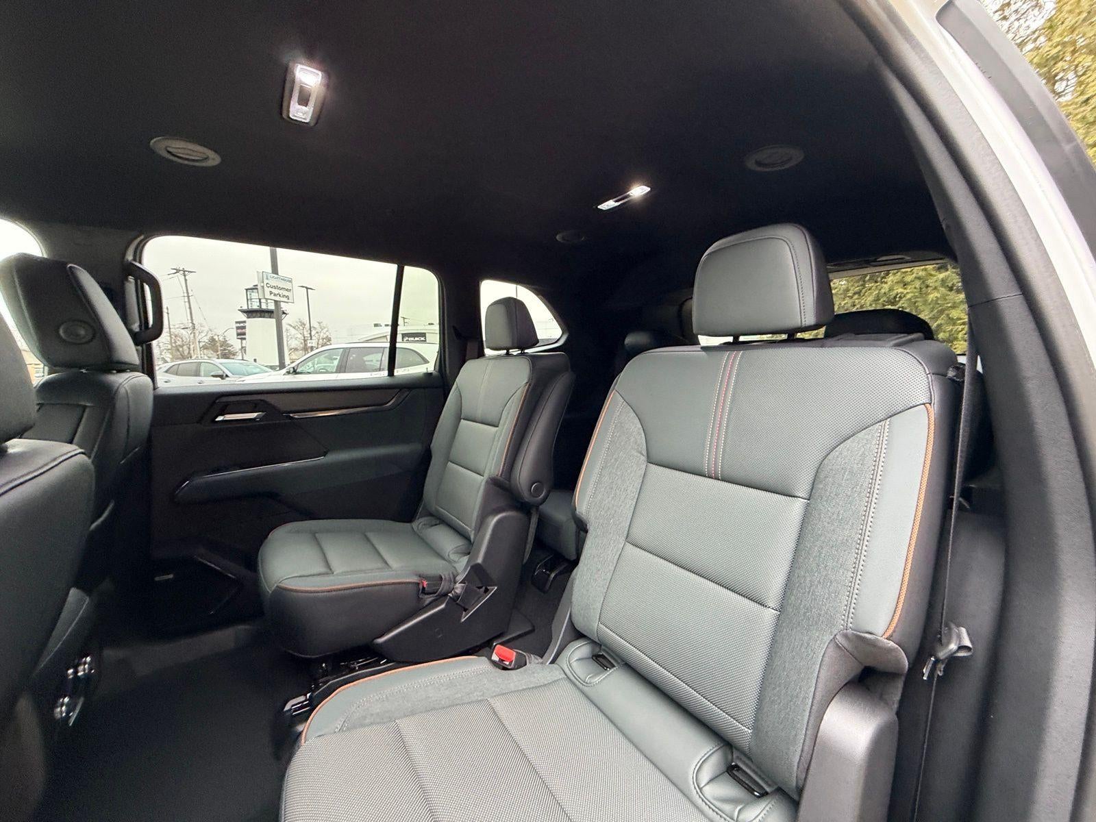 2026 GMC Acadia AWD AT4