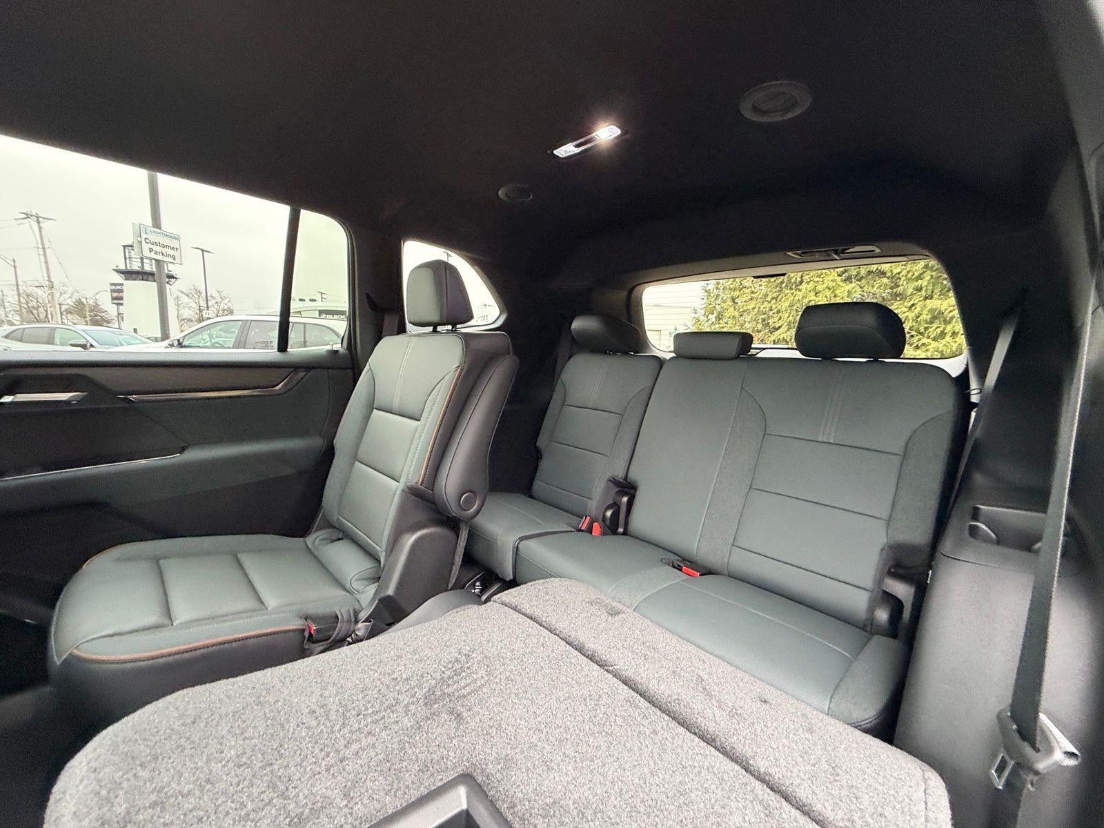 2026 GMC Acadia AWD AT4