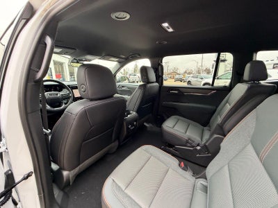 2026 GMC Acadia AWD AT4