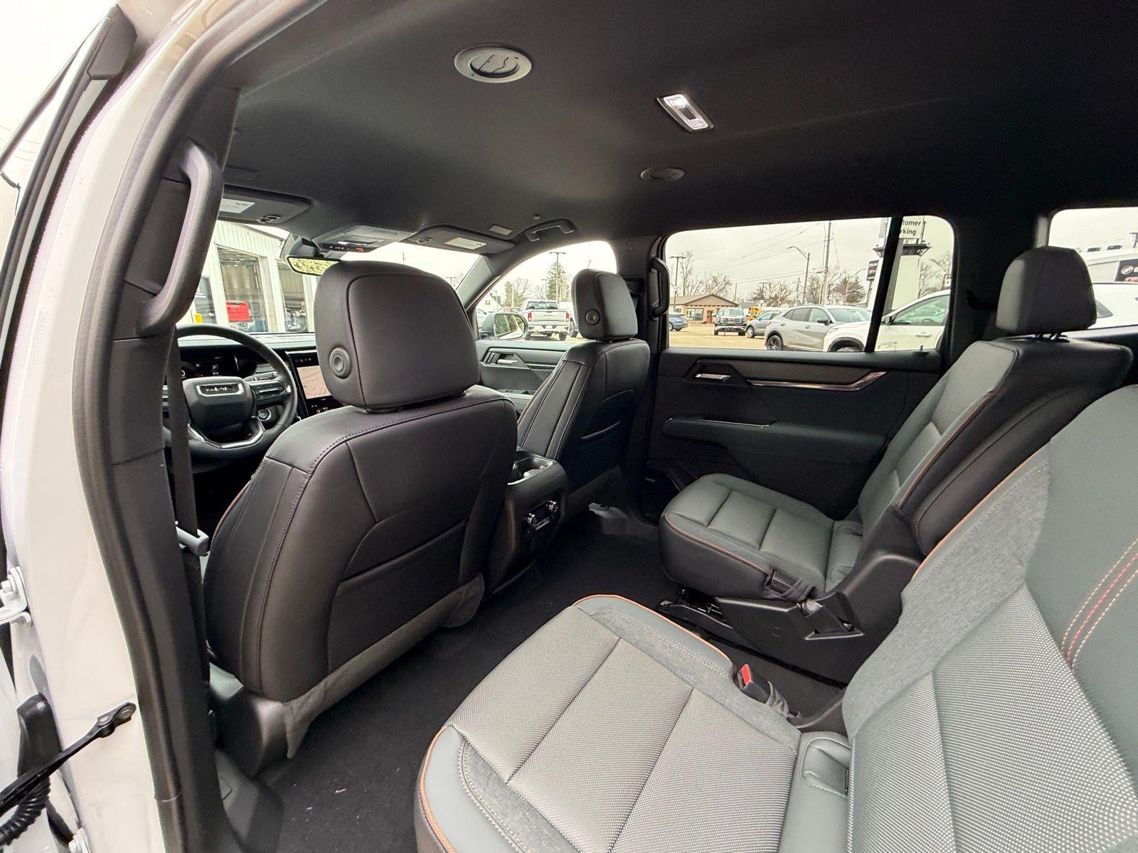 2026 GMC Acadia AWD AT4