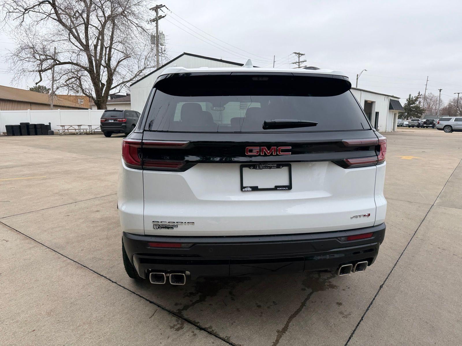 2026 GMC Acadia AWD AT4