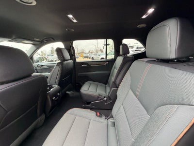 2026 GMC Acadia AWD AT4