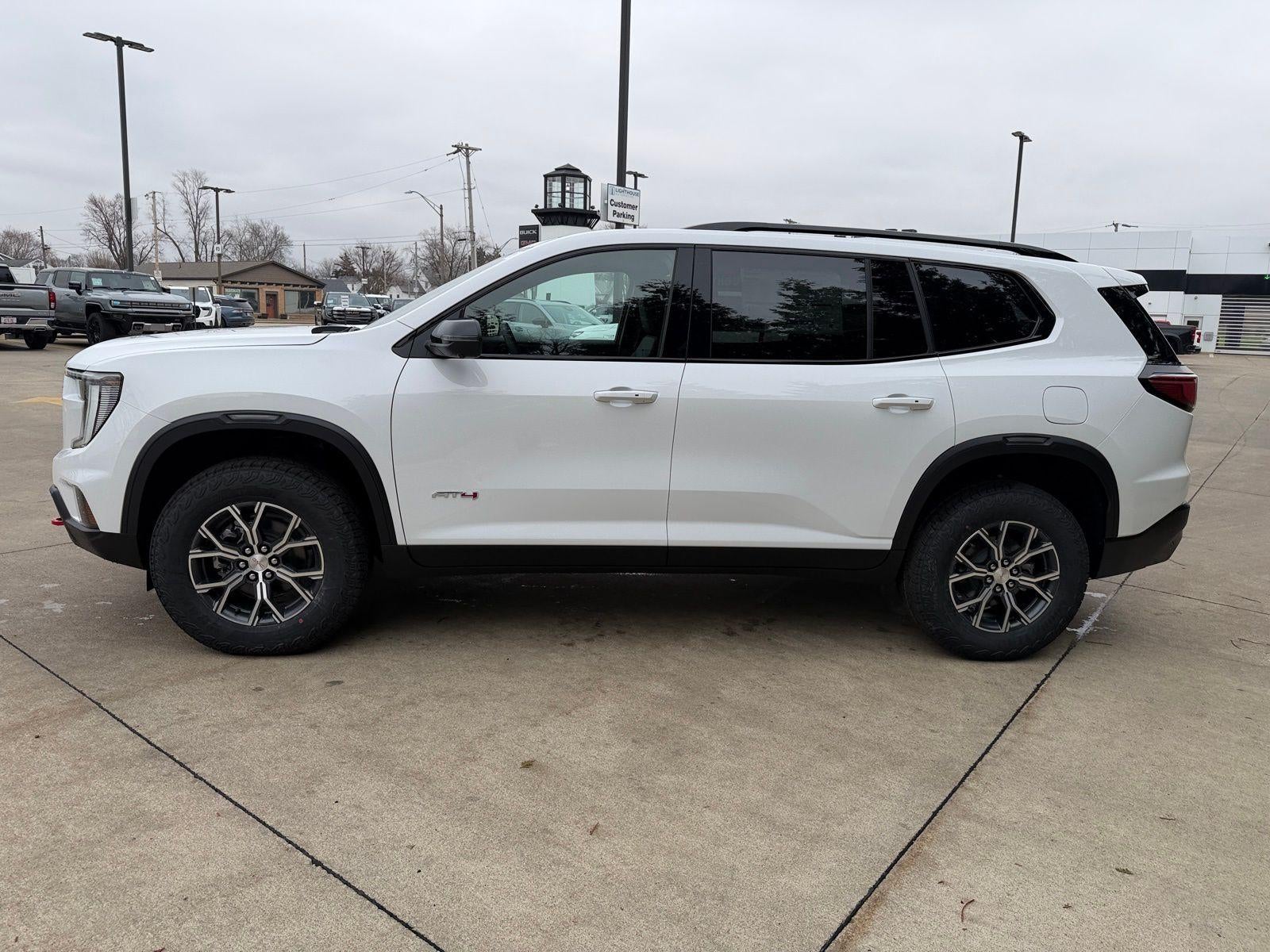 2026 GMC Acadia AWD AT4