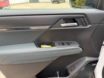 2026 GMC Acadia AWD AT4