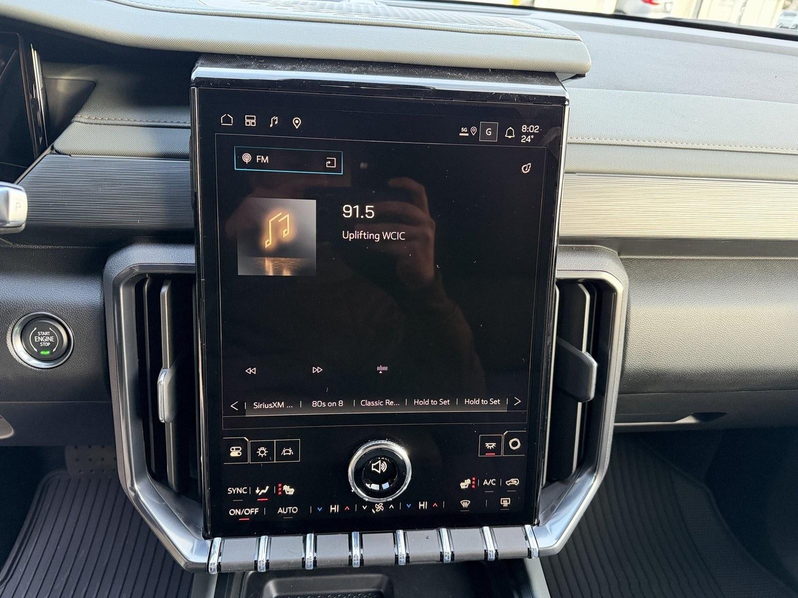 2026 GMC Acadia AWD AT4