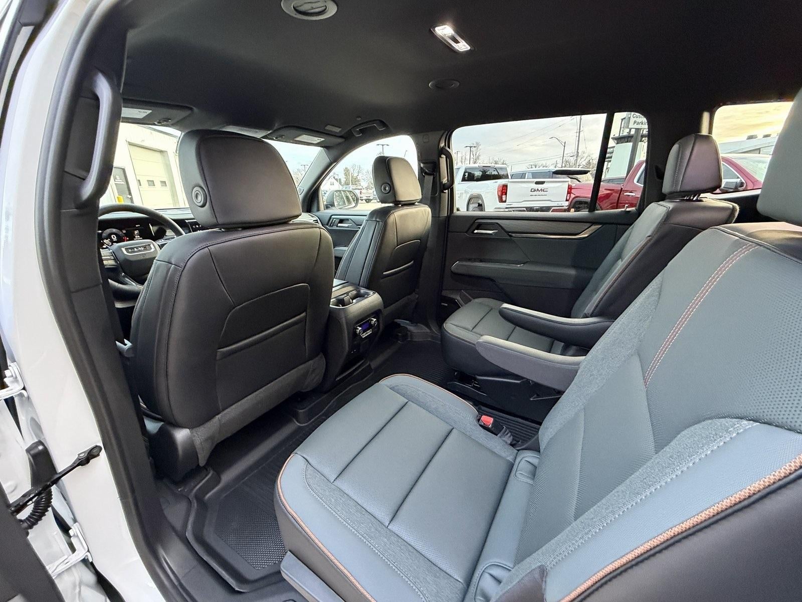 2026 GMC Acadia AWD AT4