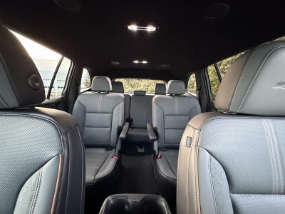 2026 GMC Acadia AWD AT4