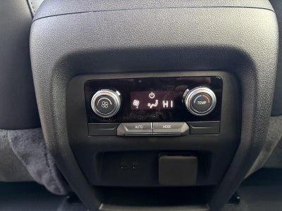 2026 GMC Acadia AWD AT4