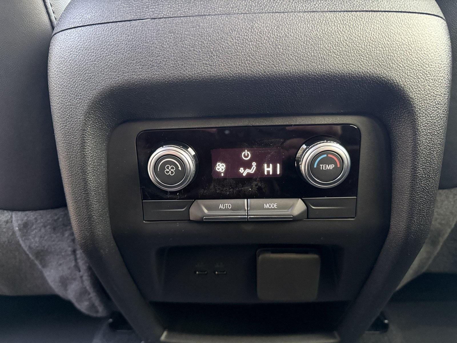 2026 GMC Acadia AWD AT4