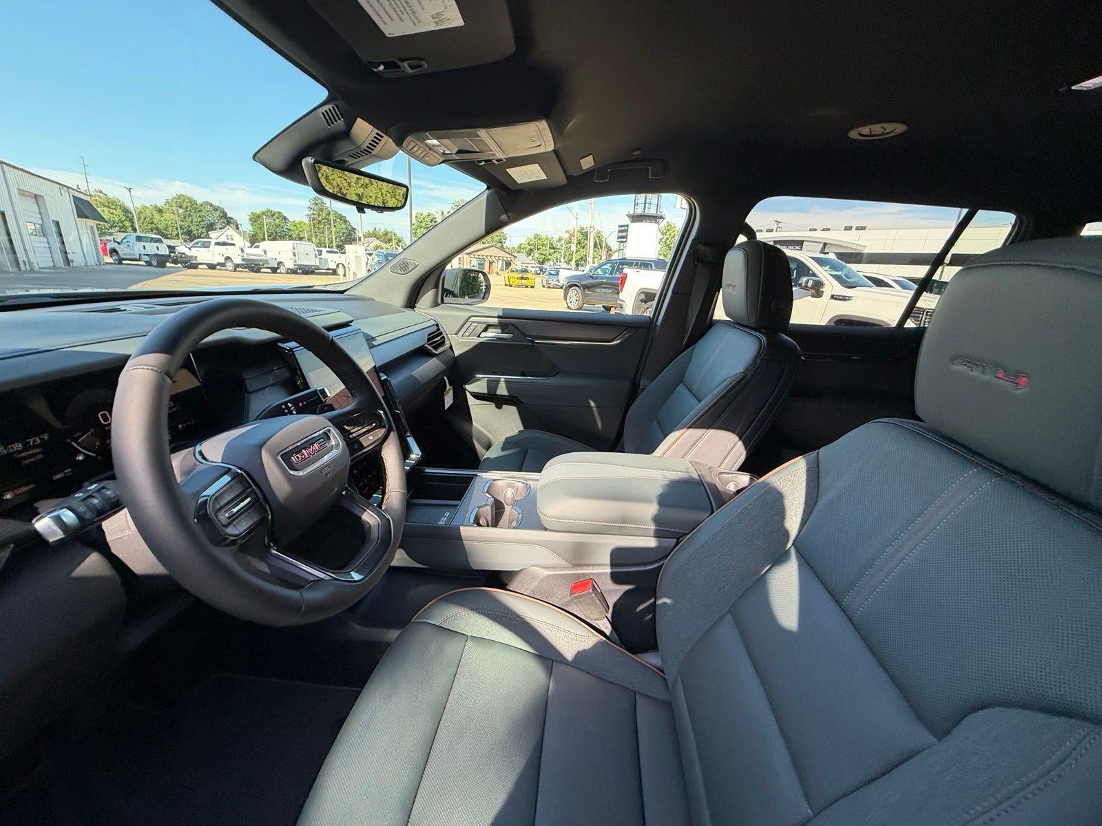 2026 GMC Acadia AWD AT4