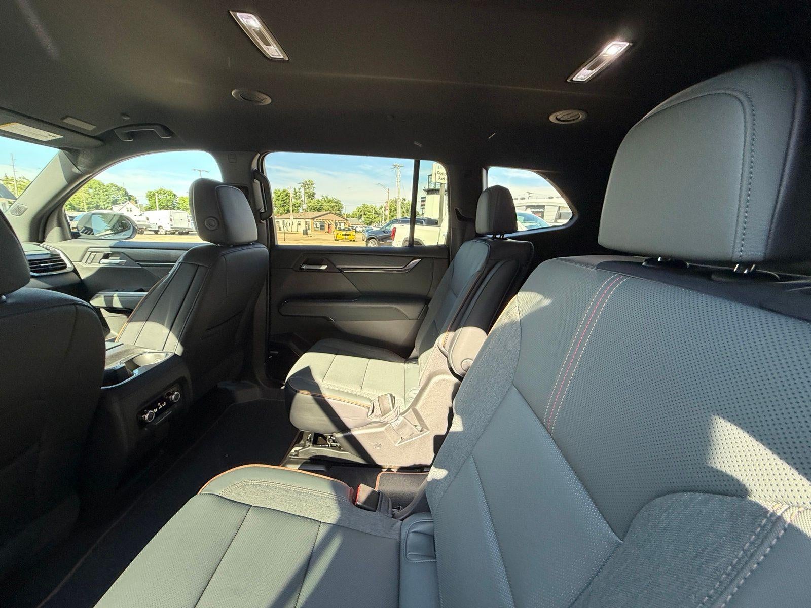 2026 GMC Acadia AWD AT4