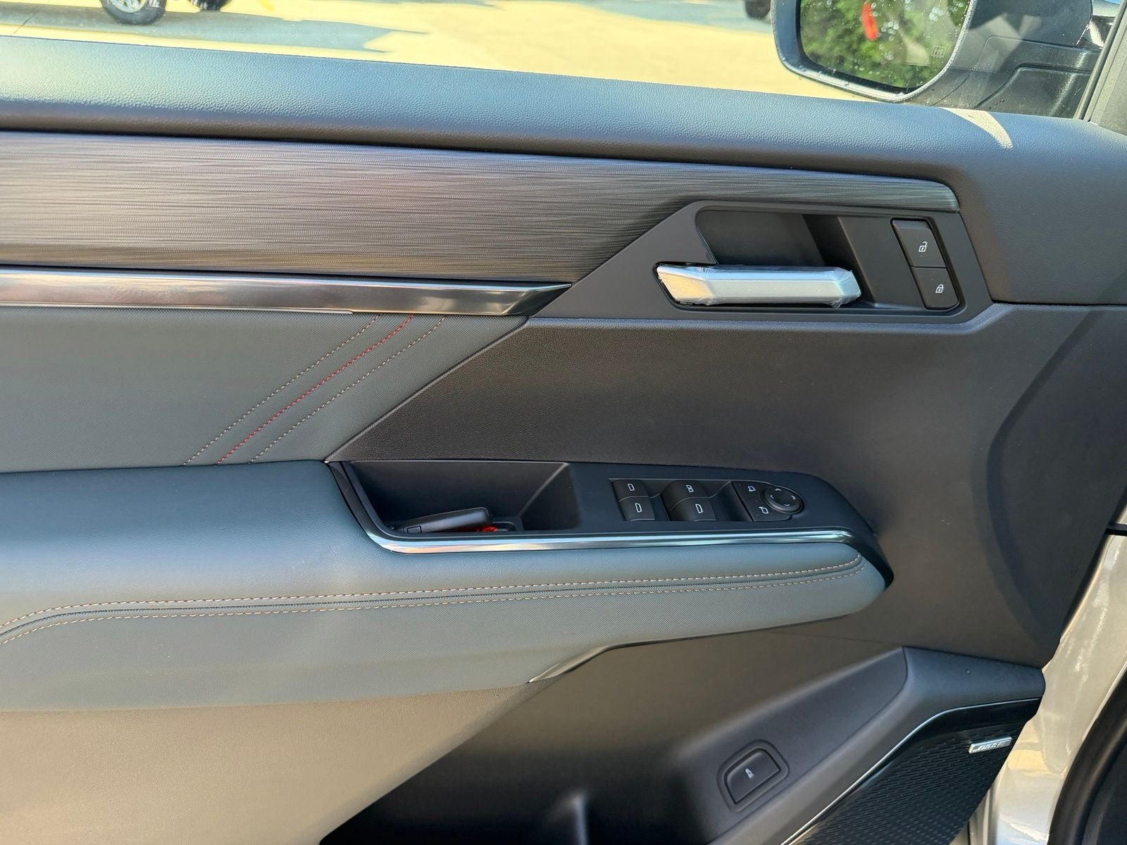 2026 GMC Acadia AWD AT4