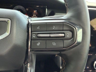 2025 GMC Acadia AT4
