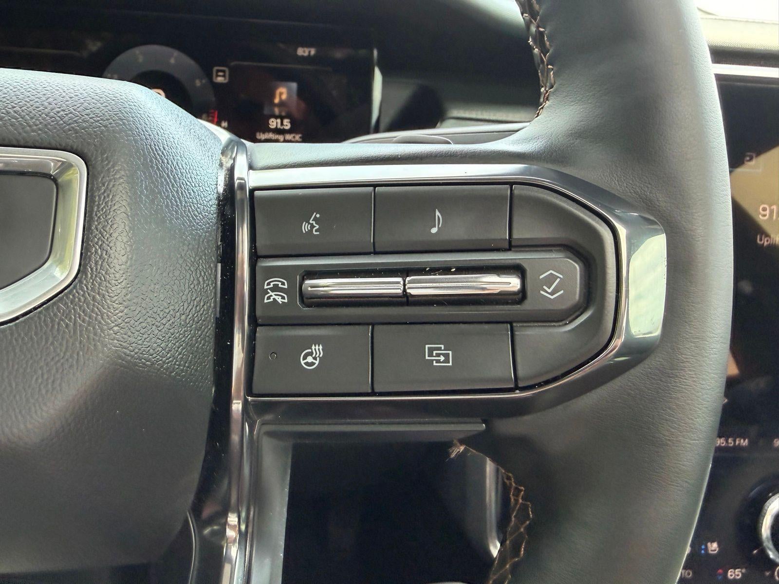 2025 GMC Acadia AT4