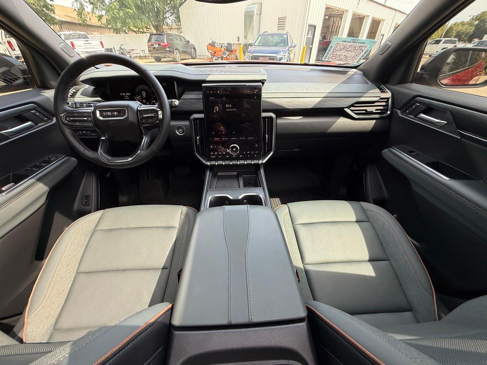 2025 GMC Acadia AT4