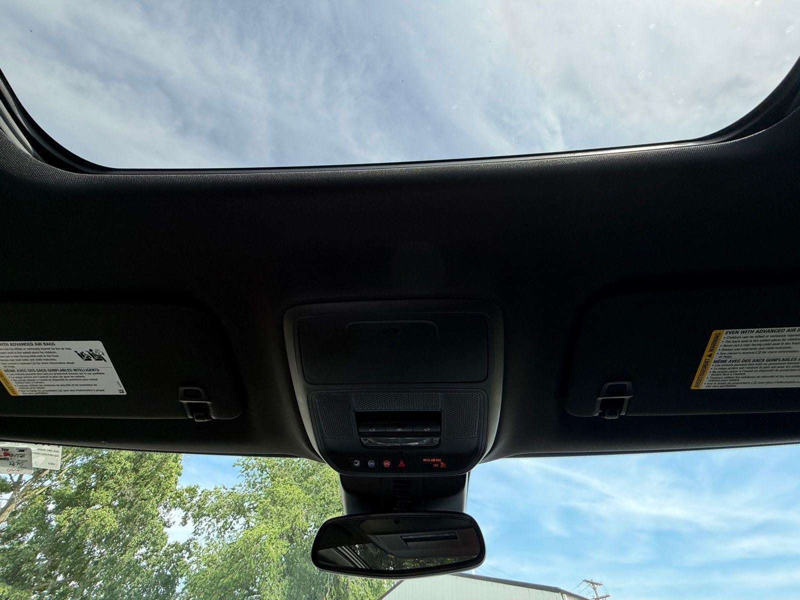 2025 GMC Acadia AT4