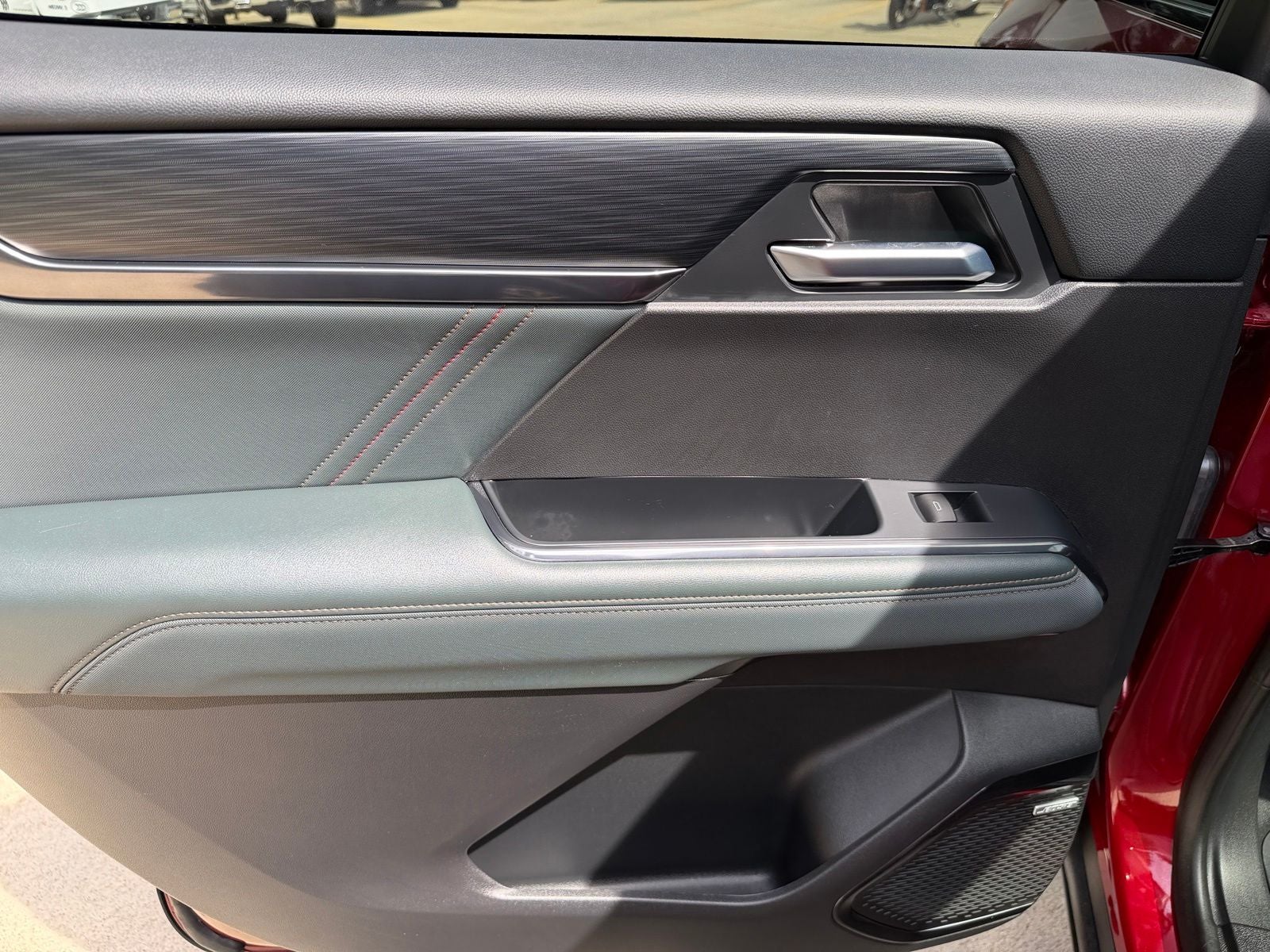 2025 GMC Acadia AT4