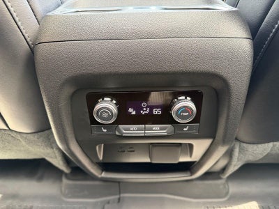 2025 GMC Acadia AT4