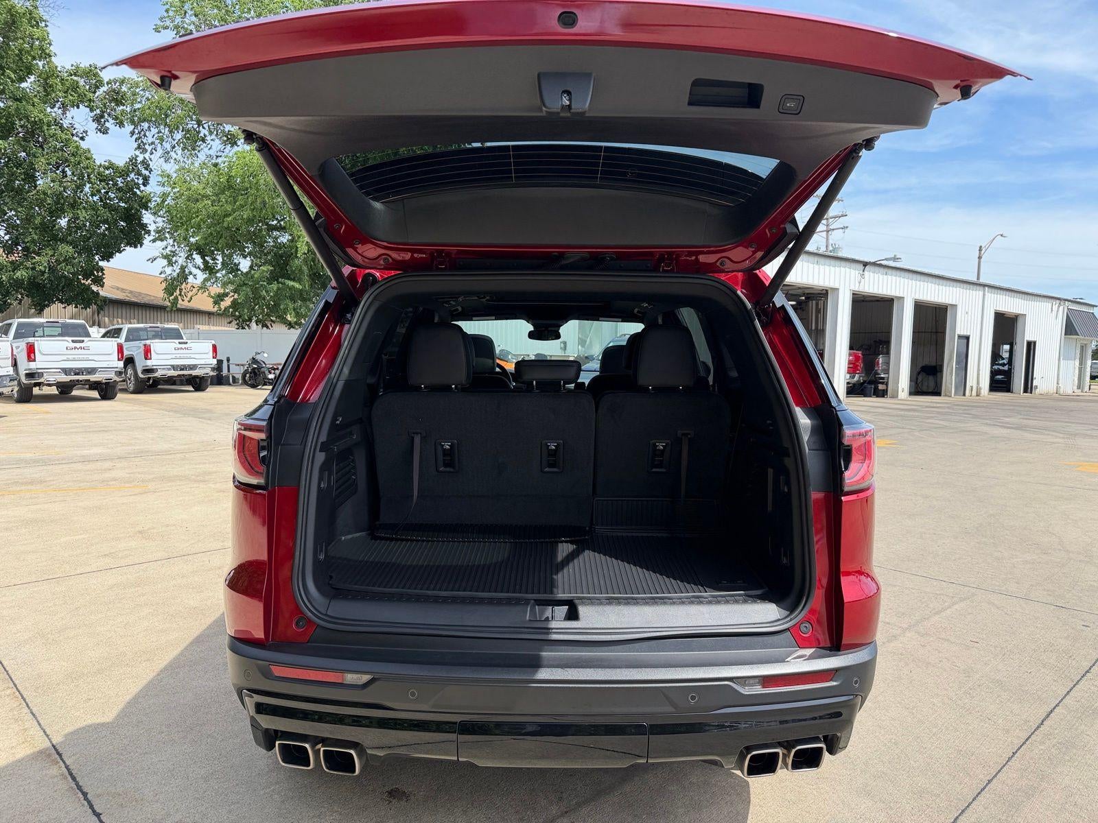 2025 GMC Acadia AT4
