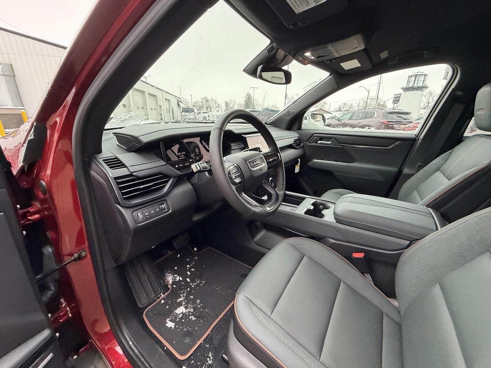 2025 GMC Acadia AWD AT4