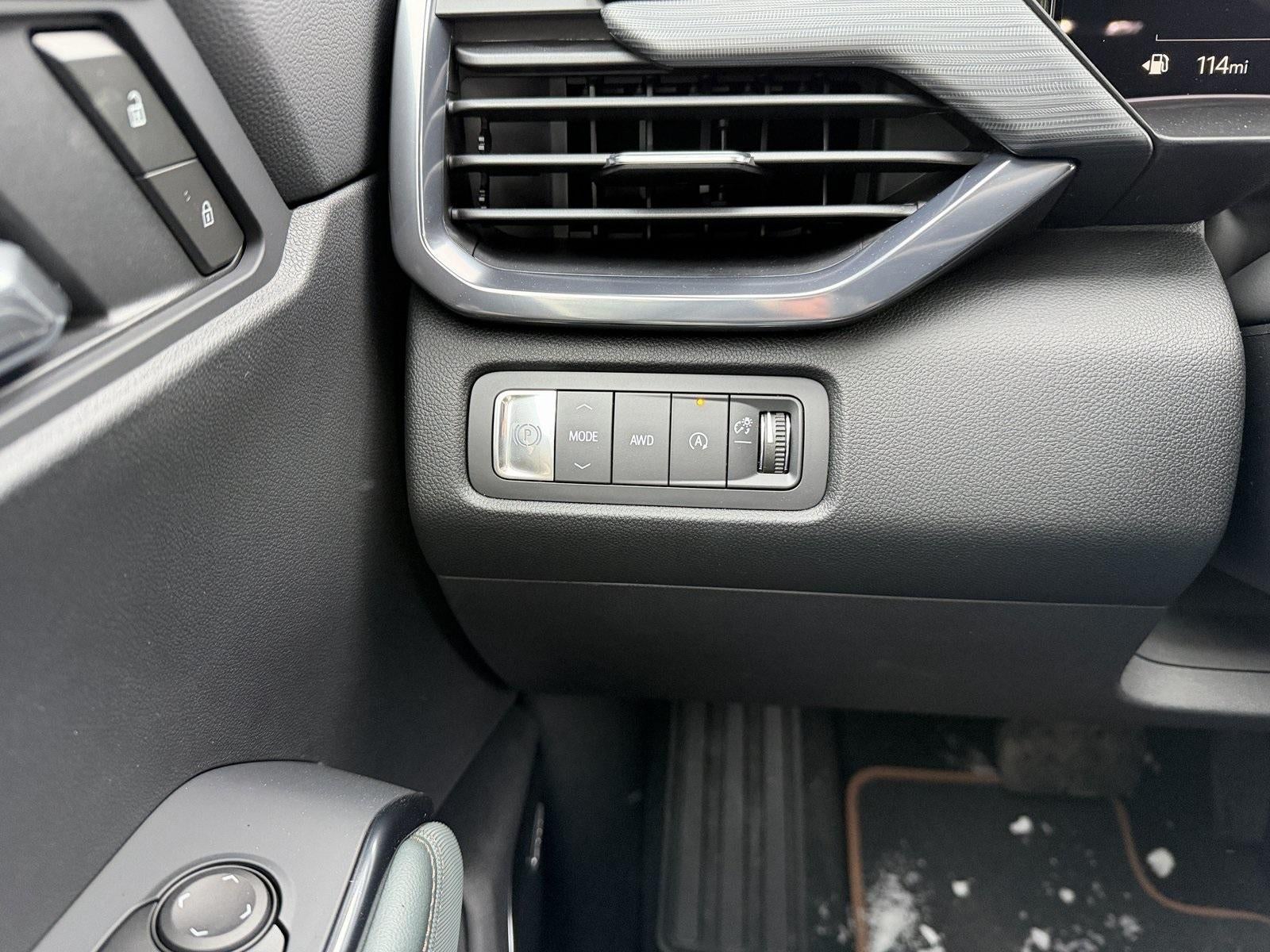 2025 GMC Acadia AWD AT4