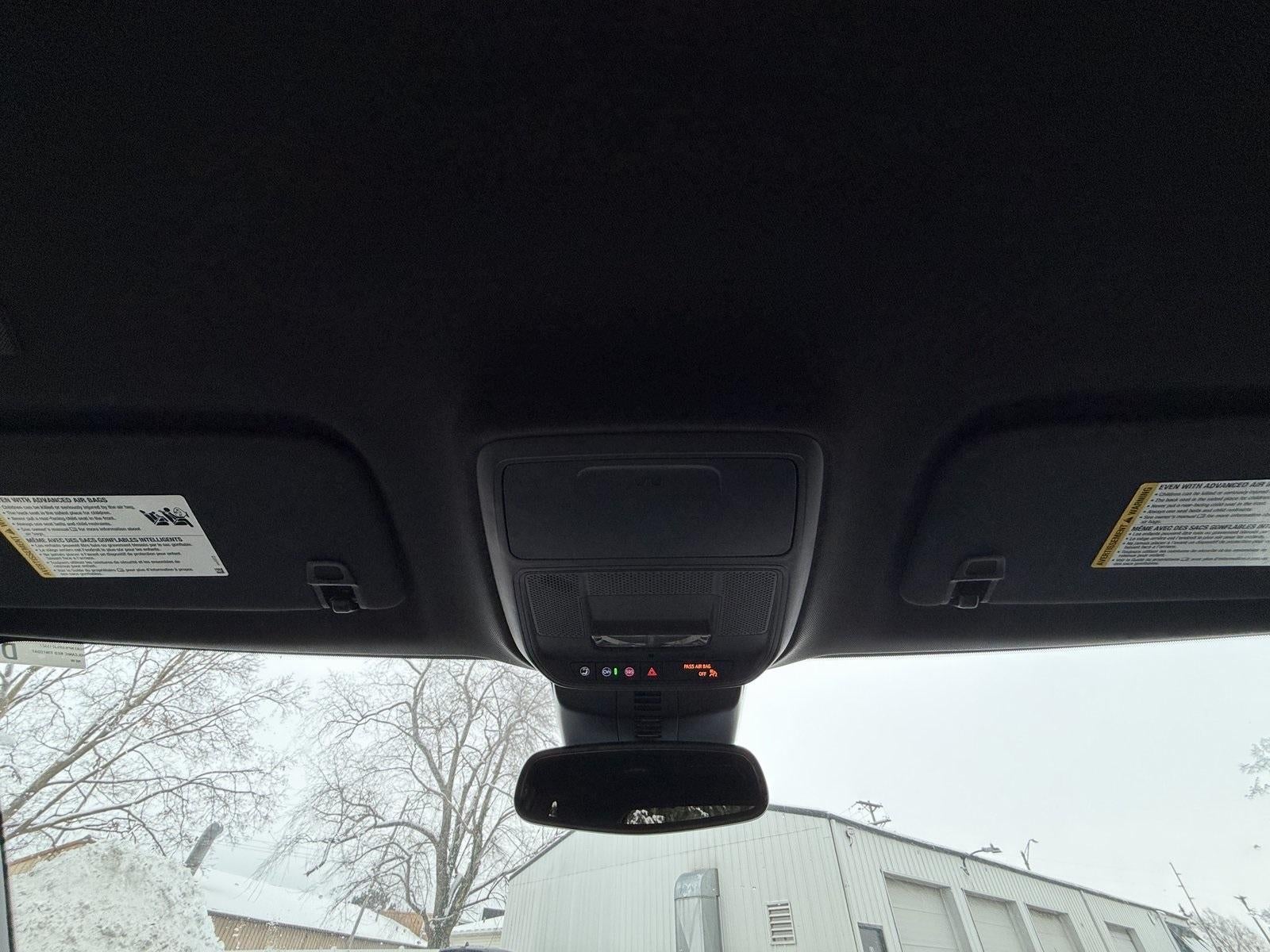 2025 GMC Acadia AWD AT4