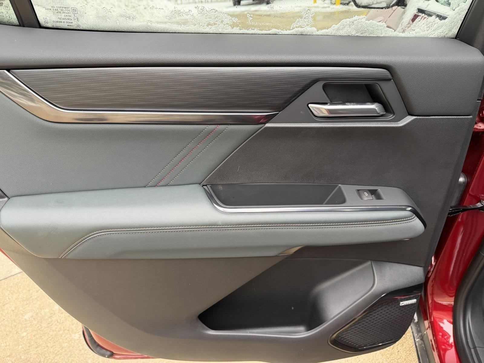 2025 GMC Acadia AWD AT4