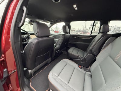 2025 GMC Acadia AWD AT4