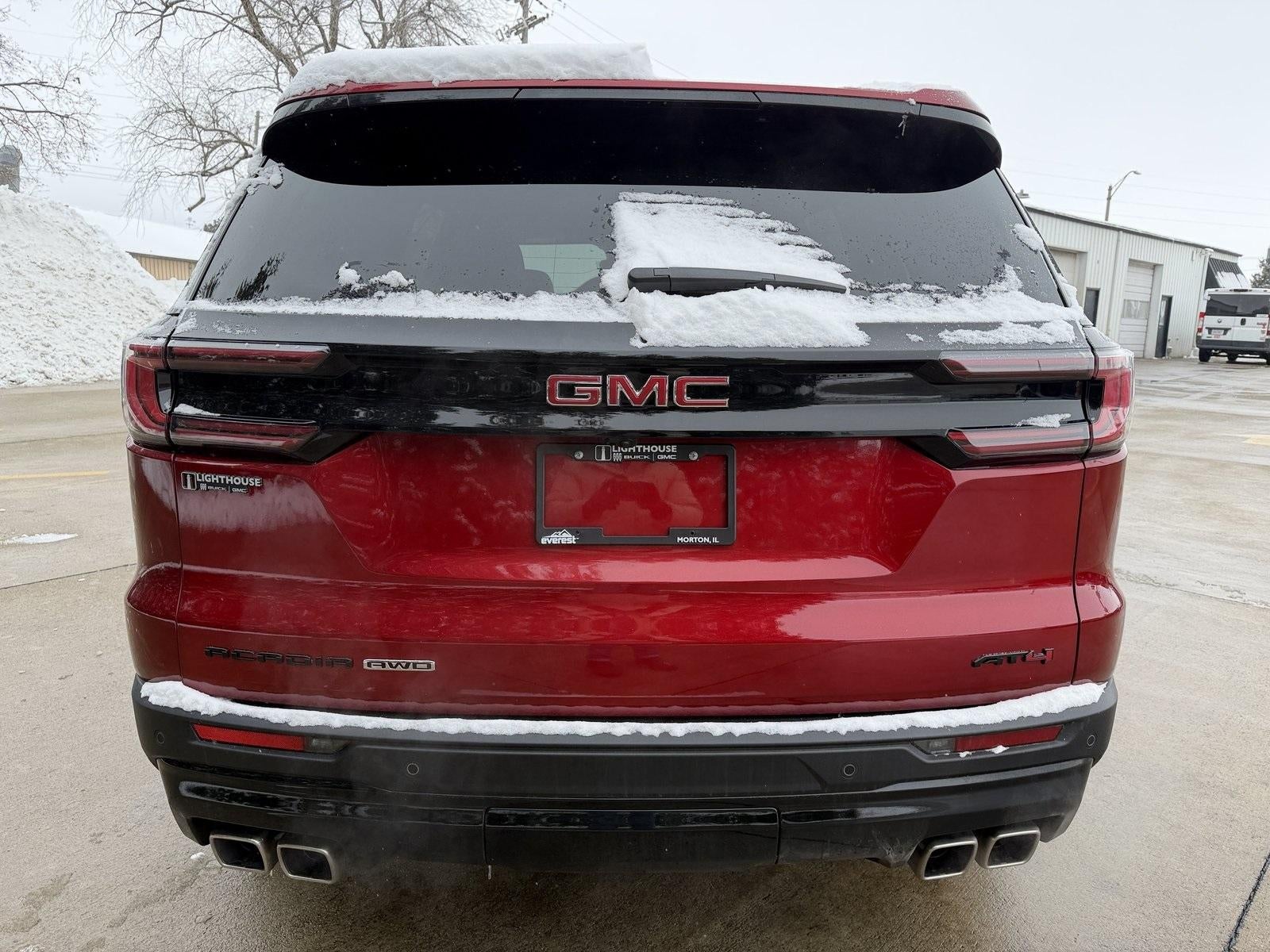 2025 GMC Acadia AWD AT4