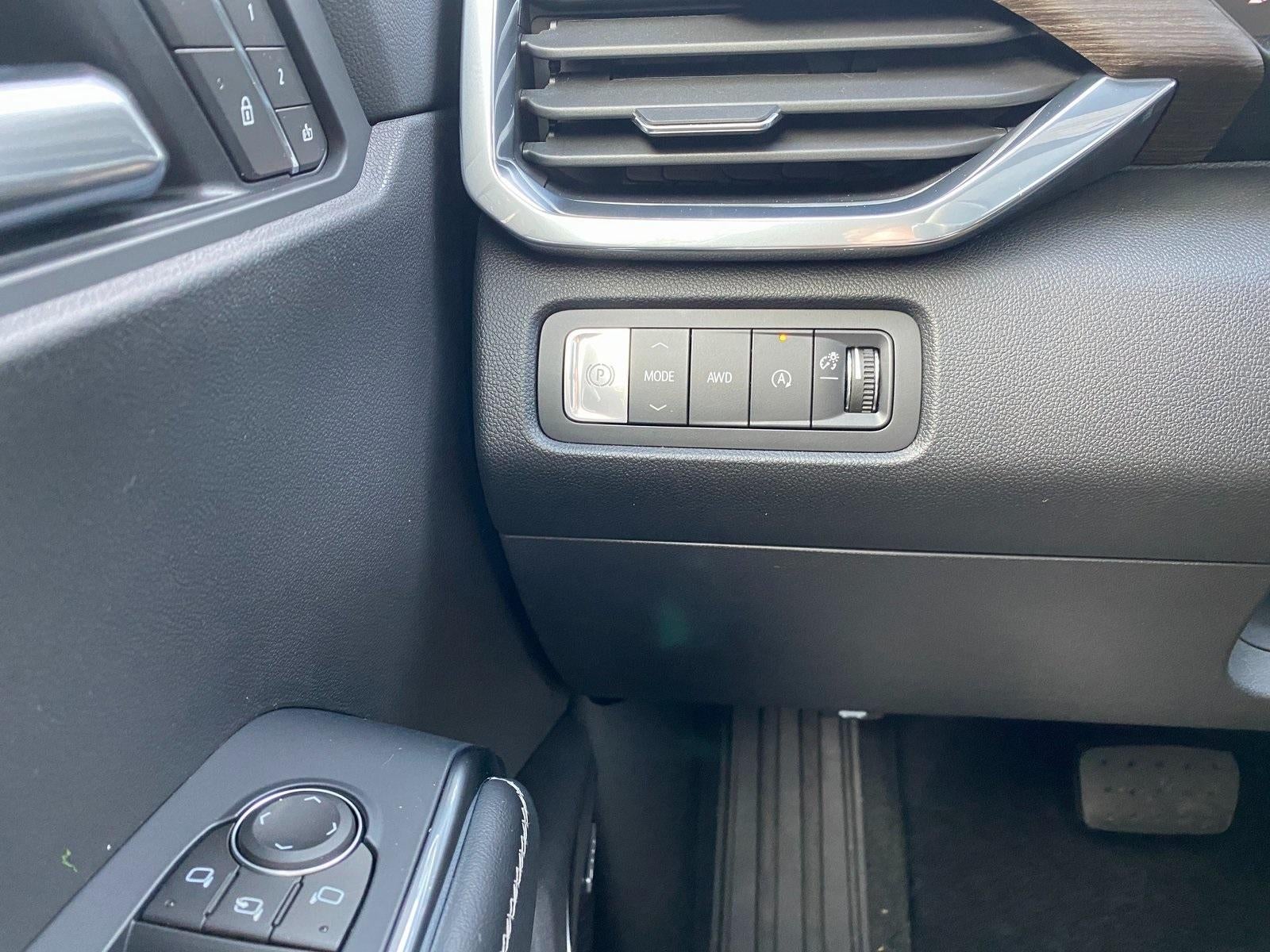 2026 GMC Acadia AWD Denali