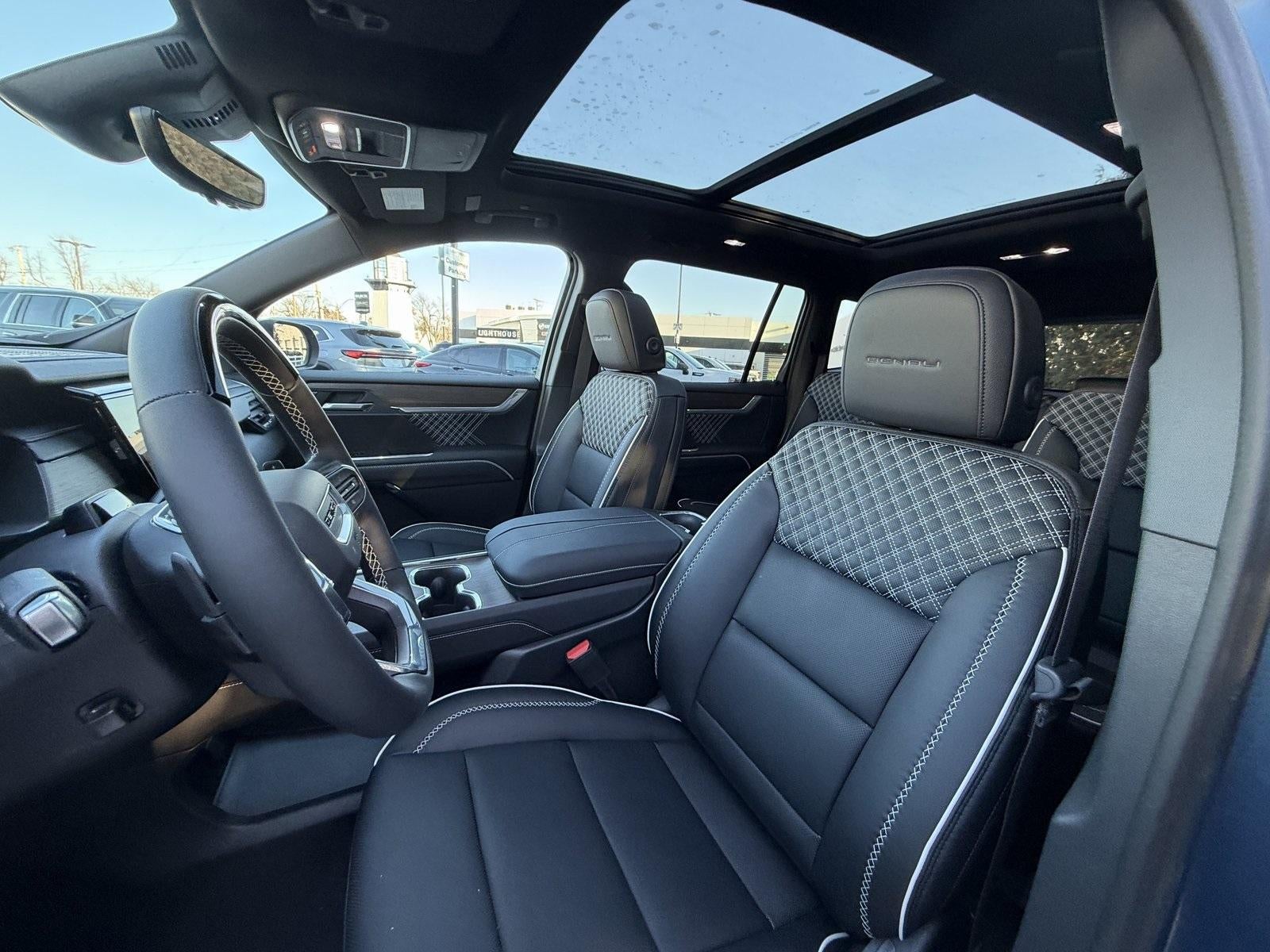 2026 GMC Acadia AWD Denali