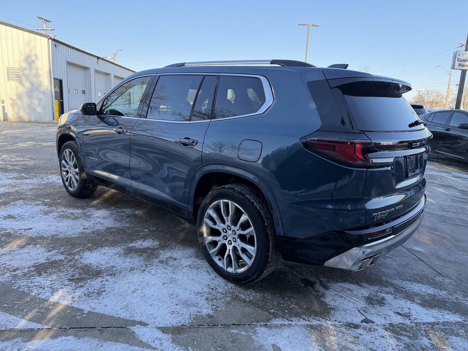 2026 GMC Acadia AWD Denali