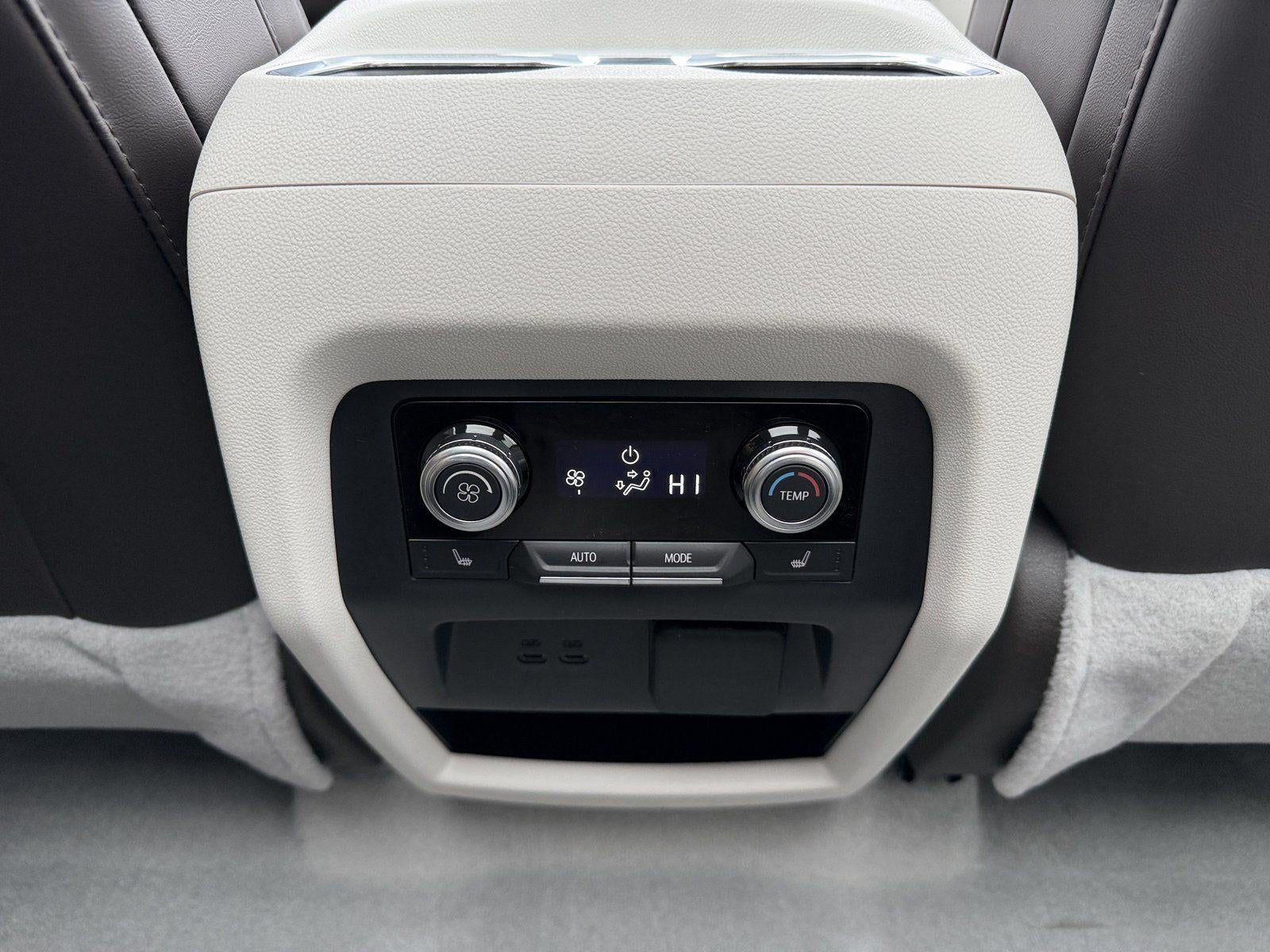 2026 GMC Acadia AWD Denali