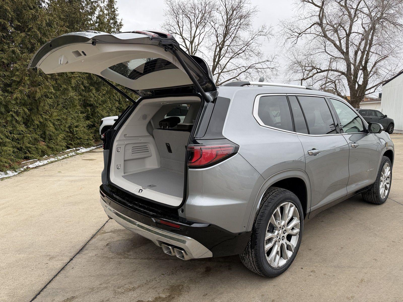 2026 GMC Acadia AWD Denali