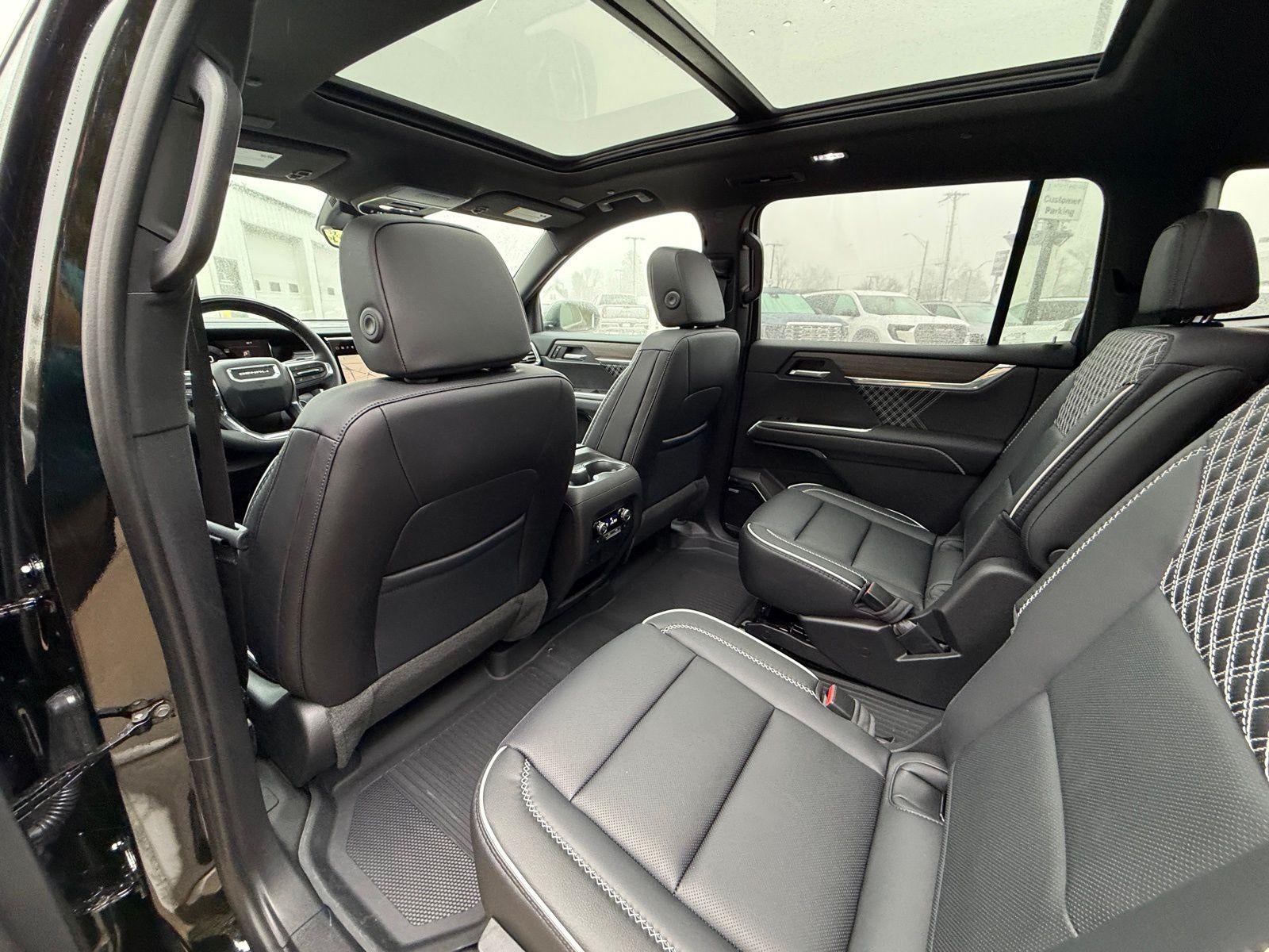 2026 GMC Acadia AWD Denali