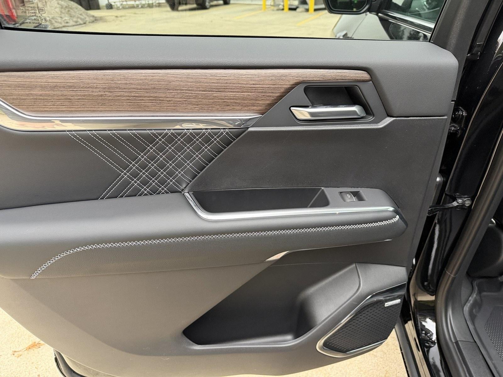 2026 GMC Acadia AWD Denali